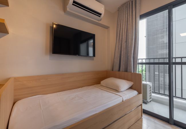 Studio in São Paulo - Pinheiros, complete next to the subway Studio in São Paulo - Pinheiros, complete next to the subway