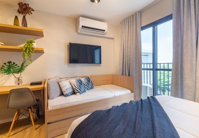 Studio in São Paulo - Pinheiros, complete next to the subway Studio in São Paulo - Pinheiros, complete next to the subway