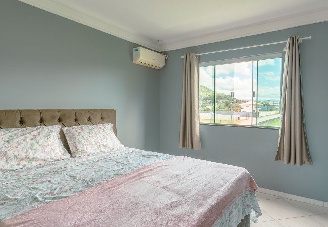  in Biguaçu - Loft com ótima localização,Wi-Fi e ar-condicionado