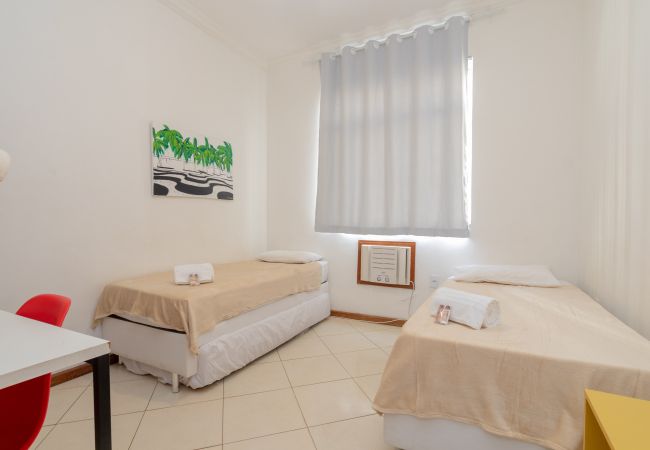 Apartment in Rio de Janeiro - NS302 |3 quartos em Copacabana a 3 minutos da praia Apartment in Rio de Janeiro - NS302 |3 quartos em Copacabana a 3 minutos da praia