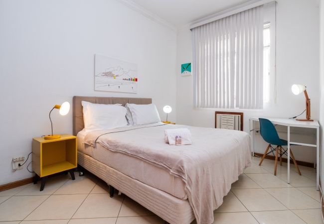 Apartment in Rio de Janeiro - NS302 |3 quartos em Copacabana a 3 minutos da praia Apartment in Rio de Janeiro - NS302 |3 quartos em Copacabana a 3 minutos da praia