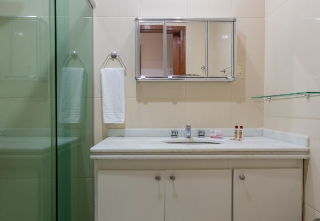 Apartment in Rio de Janeiro - NS302 |3 quartos em Copacabana a 3 minutos da praia Apartment in Rio de Janeiro - NS302 |3 quartos em Copacabana a 3 minutos da praia
