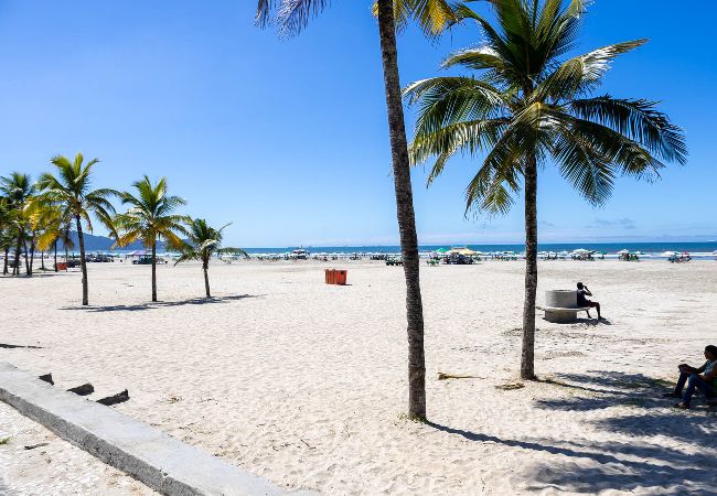  in Praia Grande - Apto confortável a 170m da Praia Vila Tupi