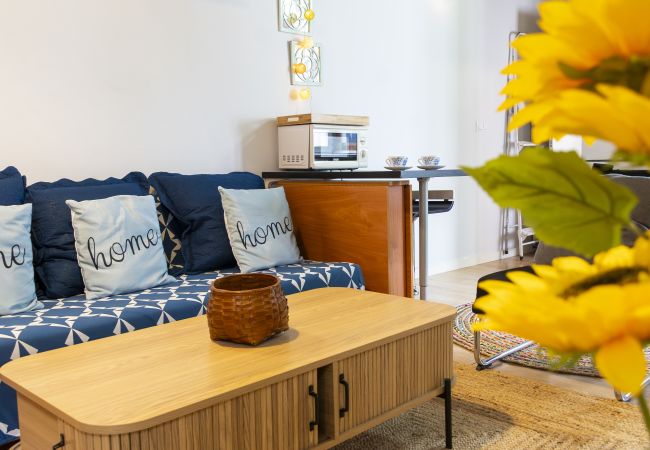 Apartment in Madrid - Two bedroom flat steps away from the Reina Sofía Museum: comfort and perfect location in Madrid Apartment in Madrid - Two bedroom flat steps away from the Reina Sofía Museum: comfort and perfect location in Madrid