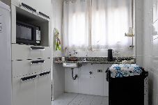Apartment in Guarujá - Apto c ar-condicionado a 800m da Praia da Enseada