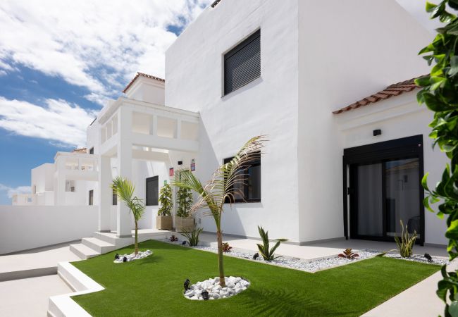 Villa in San Miguel de Abona - LUXURY VILLA LIBELLILE  Villa in San Miguel de Abona - LUXURY VILLA LIBELLILE