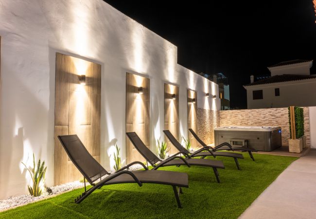 Villa in San Miguel de Abona - LUXURY VILLA LIBELLILE  Villa in San Miguel de Abona - LUXURY VILLA LIBELLILE
