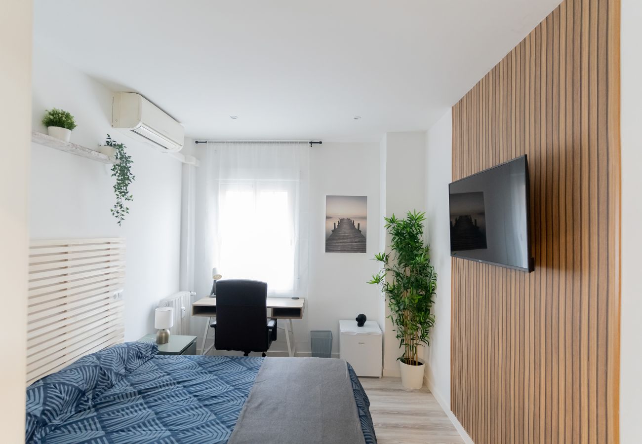 Rent by room in Madrid - Paris: room with comfort, cosiness and shared areas Chamartín – Mauricio Legendre Rent by room in Madrid - Paris: room with comfort, cosiness and shared areas Chamartín – Mauricio Legendre