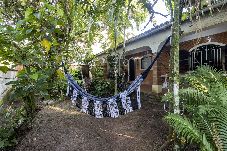 House in Peruíbe - Casa rústica com Wi-Fi, garagem e aceita pet