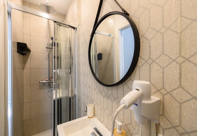 Rent by room in Madrid - Oruro: Room with Bolivian essence and comfort in Madrid Rent by room in Madrid - Oruro: Room with Bolivian essence and comfort in Madrid