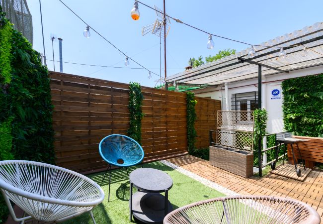 Rent by room in Madrid - La Paz: Room with Bolivian essence and comfort in Madrid Rent by room in Madrid - La Paz: Room with Bolivian essence and comfort in Madrid