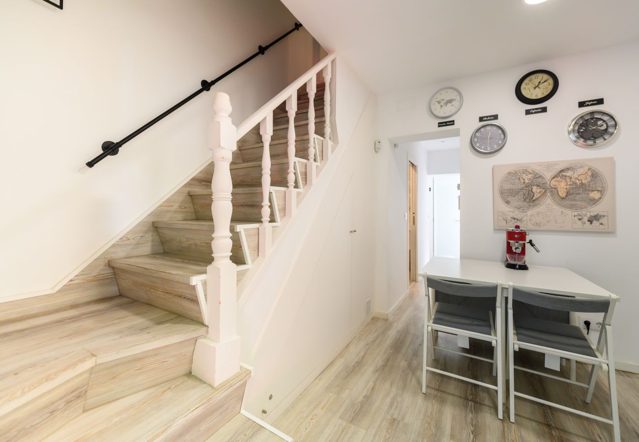 Rent by room in Madrid - La Paz: Room with Bolivian essence and comfort in Madrid Rent by room in Madrid - La Paz: Room with Bolivian essence and comfort in Madrid