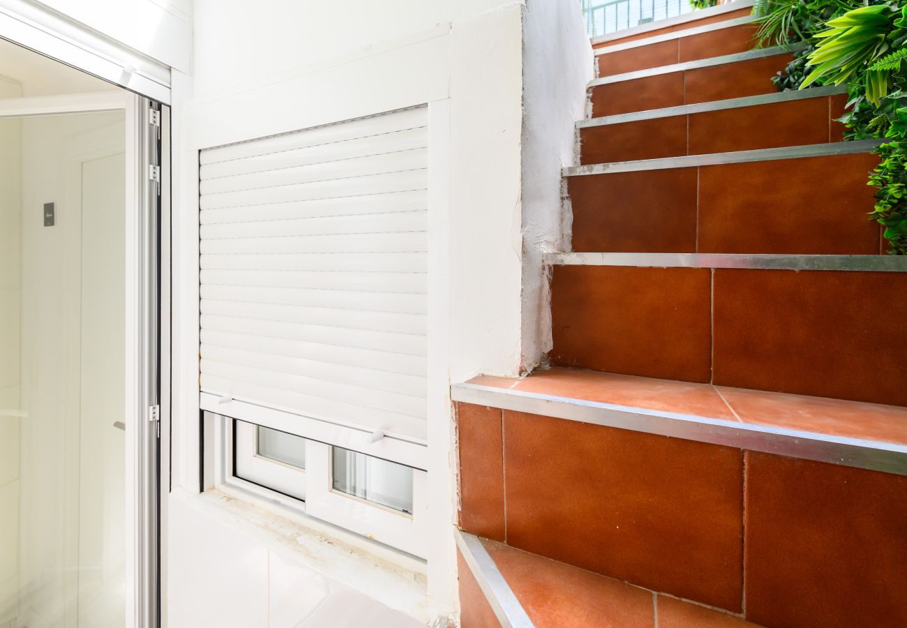 Rent by room in Madrid - La Paz: Room with Bolivian essence and comfort in Madrid Rent by room in Madrid - La Paz: Room with Bolivian essence and comfort in Madrid