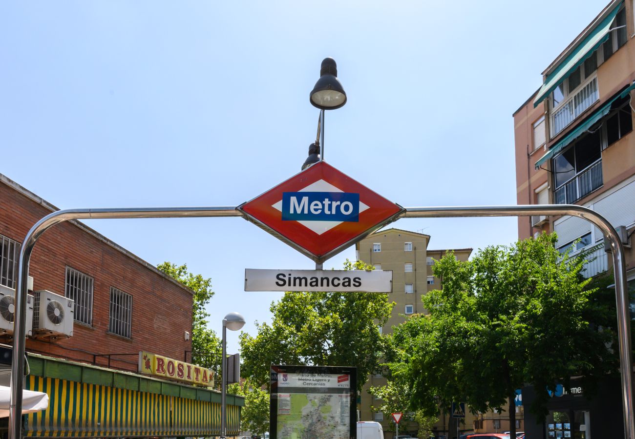 Rent by room in Madrid - La Paz: Room with Bolivian essence and comfort in Madrid Rent by room in Madrid - La Paz: Room with Bolivian essence and comfort in Madrid