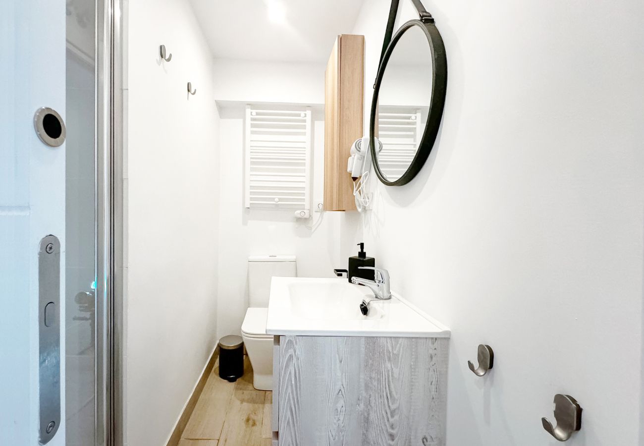 Rent by room in Madrid - Bogota: perfect room to live and share in Madrid Rent by room in Madrid - Bogota: perfect room to live and share in Madrid