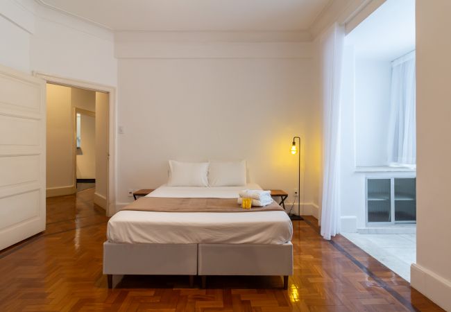 Apartment in Rio de Janeiro - Space and Comfort in Copacabana | D405 Apartment in Rio de Janeiro - Space and Comfort in Copacabana | D405