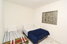 House in Londrina - Casa com Wi-Fi, jacuzzi, garagem e petfriendly