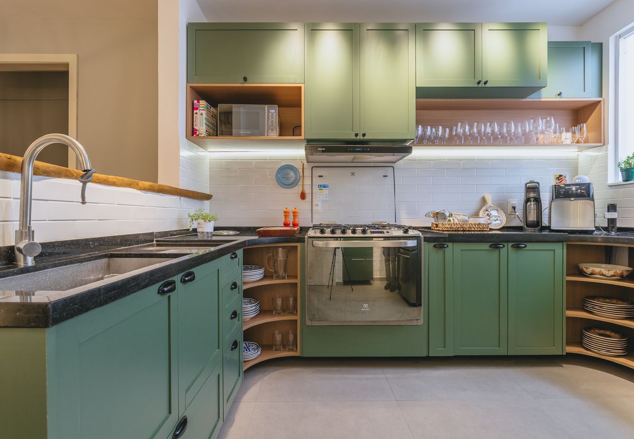 Apartment in Teresópolis - Apto bem equipado c WiFi,lareira e boa localização Apartment in Teresópolis - Apto bem equipado c WiFi,lareira e boa localização