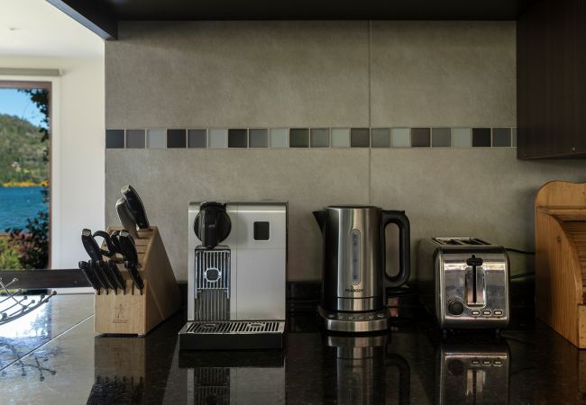 House in San Carlos de Bariloche - House with shoreline on Lake Gutiérrez in Bariloche House in San Carlos de Bariloche - House with shoreline on Lake Gutiérrez in Bariloche