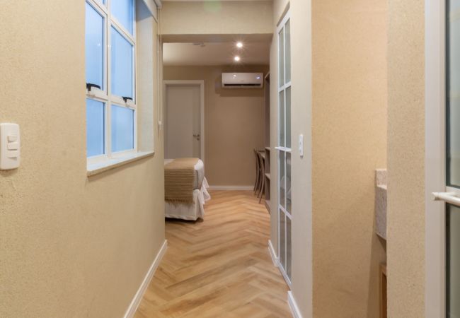 Apartment in Rio de Janeiro - Cosy a few steps from Copacabana Beach | Q13 e 16 Apartment in Rio de Janeiro - Cosy a few steps from Copacabana Beach | Q13 e 16