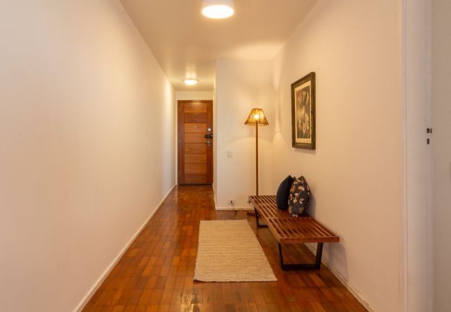 Apartment in Rio de Janeiro - 3 minutes from Leme beach | GS1102  Apartment in Rio de Janeiro - 3 minutes from Leme beach | GS1102