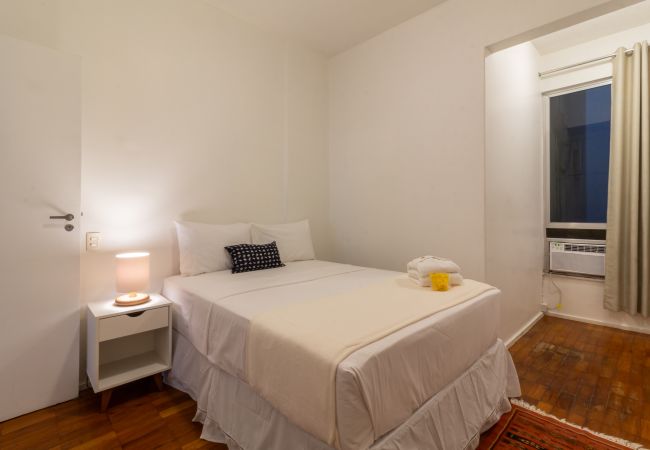 Apartment in Rio de Janeiro - 3 minutes from Leme beach | GS1102  Apartment in Rio de Janeiro - 3 minutes from Leme beach | GS1102