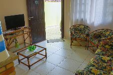 House in Itanhaém - Casa com WiFi e churrasq a 500m da Praia de Suarão