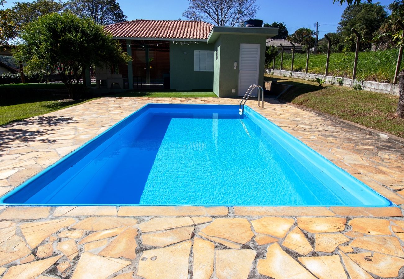 House in Bragança Paulista - Incrível chácara com lazer completo,WiFi e piscina