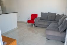 House in Peruíbe - Casa completa com piscina e churrasq, pet friendly