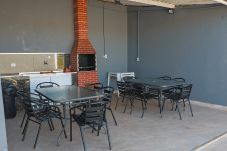 House in Peruíbe - Casa completa com piscina e churrasq, pet friendly