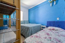 Apartment in Rio das Ostras - Apto com Wi-Fi a 950m da Praia da Tartaruga