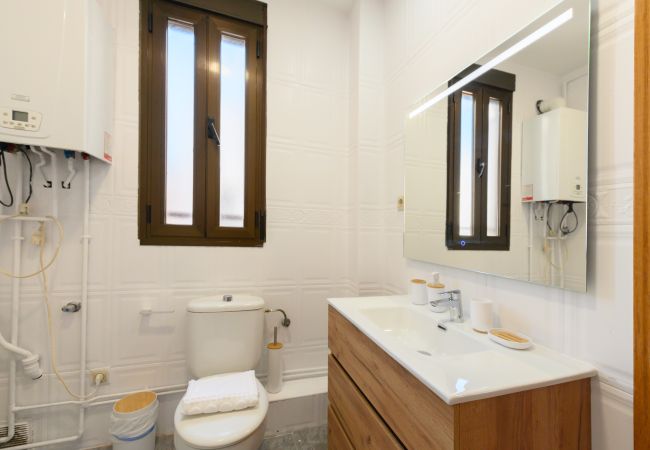 Apartment in Madrid - Two bedroom flat-Terrace and balcony in Madrid Apartment in Madrid - Two bedroom flat-Terrace and balcony in Madrid