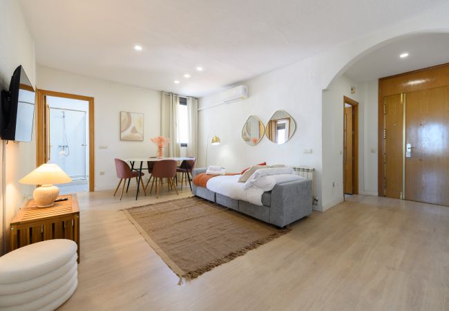 Apartment in Madrid - Two bedroom flat-Terrace and balcony in Madrid Apartment in Madrid - Two bedroom flat-Terrace and balcony in Madrid