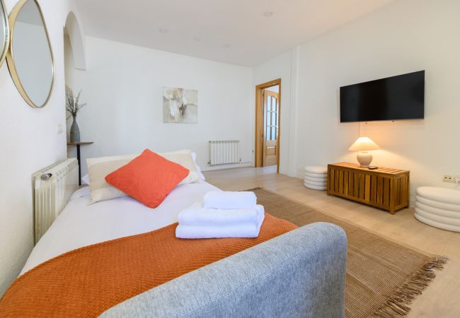 Apartment in Madrid - Two bedroom flat-Terrace and balcony in Madrid Apartment in Madrid - Two bedroom flat-Terrace and balcony in Madrid