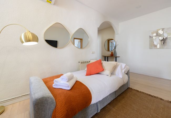 Apartment in Madrid - Two bedroom flat-Terrace and balcony in Madrid Apartment in Madrid - Two bedroom flat-Terrace and balcony in Madrid