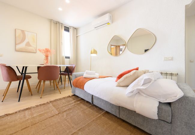 Apartment in Madrid - Two bedroom flat-Terrace and balcony in Madrid Apartment in Madrid - Two bedroom flat-Terrace and balcony in Madrid