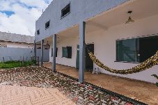 House in Camaçari - Casa com WiFi, churrasqueira e ótima localização