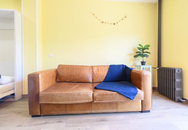 Studio in Madrid - Studio with balcony - Everything you need for a perfect stay in Madrid Studio in Madrid - Studio with balcony - Everything you need for a perfect stay in Madrid