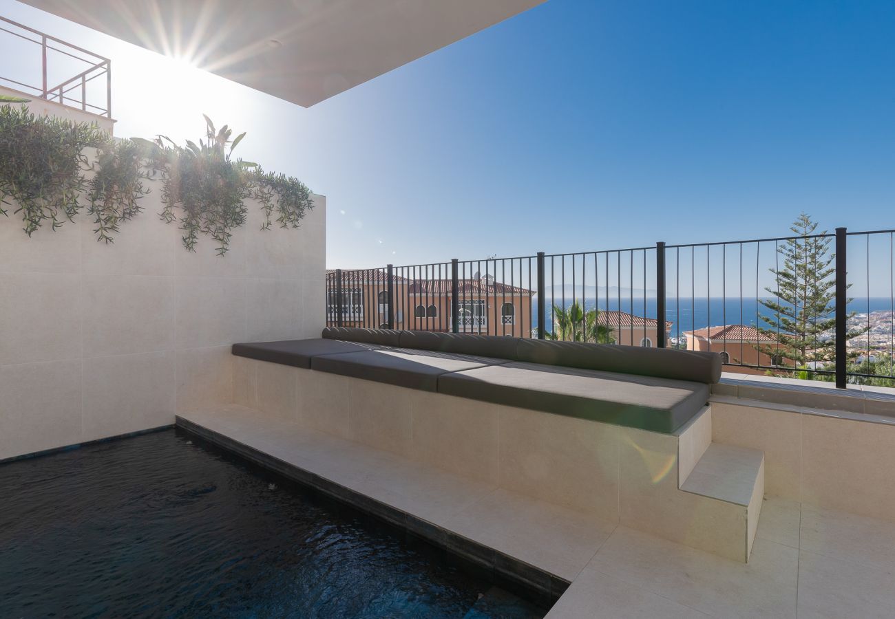 Villa in Adeje - Golden Horizon Retreat Villa in Adeje - Golden Horizon Retreat
