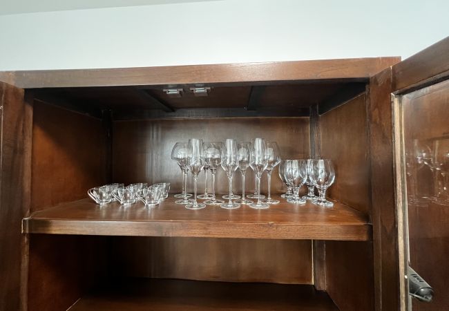 Apartment in Madrid - Modern 1-bedroom flat with large windows and sofa bed for guests in Madrid Apartment in Madrid - Modern 1-bedroom flat with large windows and sofa bed for guests in Madrid