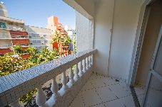 Apartment in Guarujá - Apto com Wi-Fi, ar-condicionado e vaga de garagem