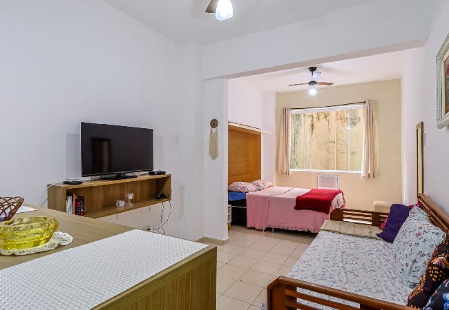 Apartment in Rio de Janeiro - Loft c/ Ar e Wi-Fi a 100m da Praia de Copacabana Apartment in Rio de Janeiro - Loft c/ Ar e Wi-Fi a 100m da Praia de Copacabana