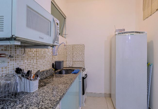 Apartment in Rio de Janeiro - Loft c/ Ar e Wi-Fi a 100m da Praia de Copacabana Apartment in Rio de Janeiro - Loft c/ Ar e Wi-Fi a 100m da Praia de Copacabana
