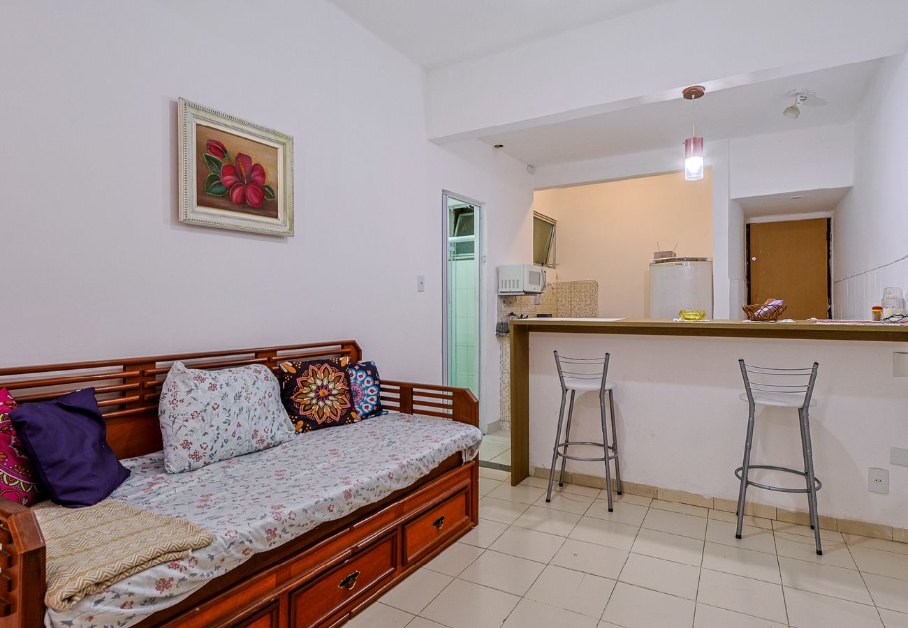 Apartment in Rio de Janeiro - Loft c/ Ar e Wi-Fi a 100m da Praia de Copacabana Apartment in Rio de Janeiro - Loft c/ Ar e Wi-Fi a 100m da Praia de Copacabana
