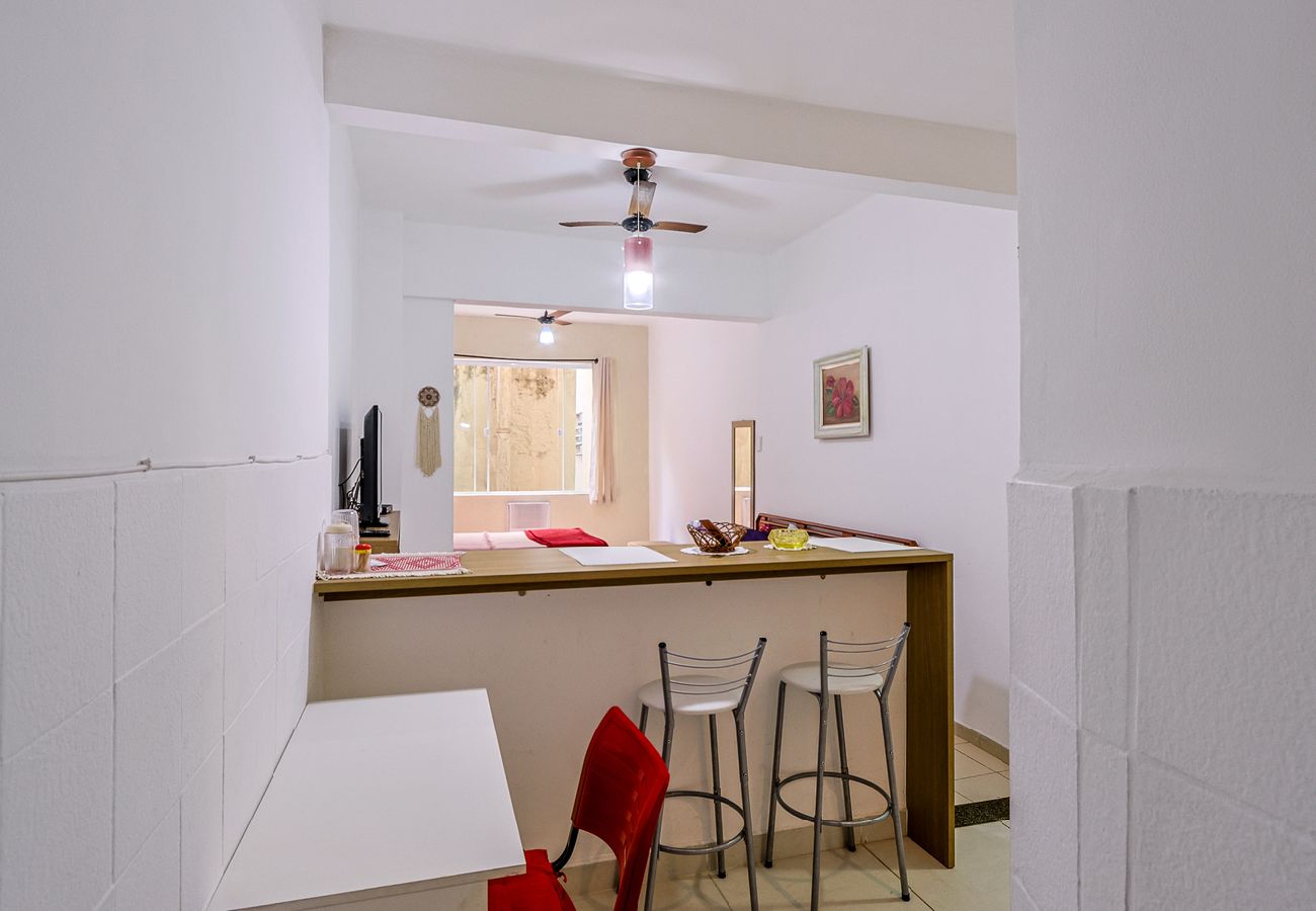 Apartment in Rio de Janeiro - Loft c/ Ar e Wi-Fi a 100m da Praia de Copacabana Apartment in Rio de Janeiro - Loft c/ Ar e Wi-Fi a 100m da Praia de Copacabana