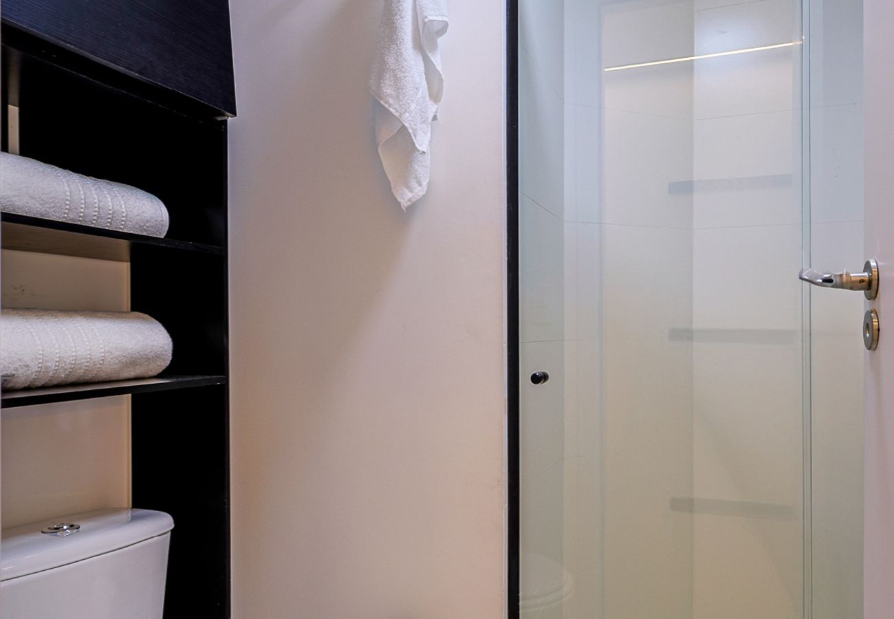 Apartment in Rio de Janeiro - Studio completo c/ Wi-Fi e varanda no Centro Apartment in Rio de Janeiro - Studio completo c/ Wi-Fi e varanda no Centro