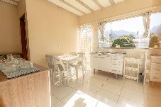 Apartment in Angra dos Reis - Apto c/ Wi-fi,  garagem e vista das montanhas