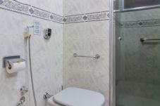 Apartment in Rio de Janeiro - 5 minutes from Copacabana beach | BI404