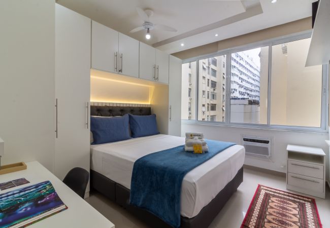 Apartment in Rio de Janeiro - Just a few steps from Copacabana Beach | PF512 Apartment in Rio de Janeiro - Just a few steps from Copacabana Beach | PF512