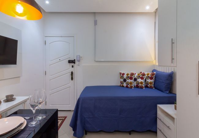 Apartment in Rio de Janeiro - Just a few steps from Copacabana Beach | PF512 Apartment in Rio de Janeiro - Just a few steps from Copacabana Beach | PF512